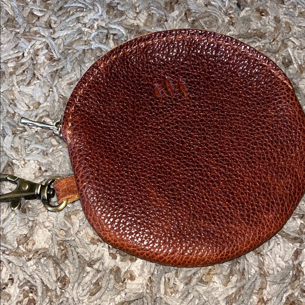 Brown nutmeg Leather Coin Pouch gordita